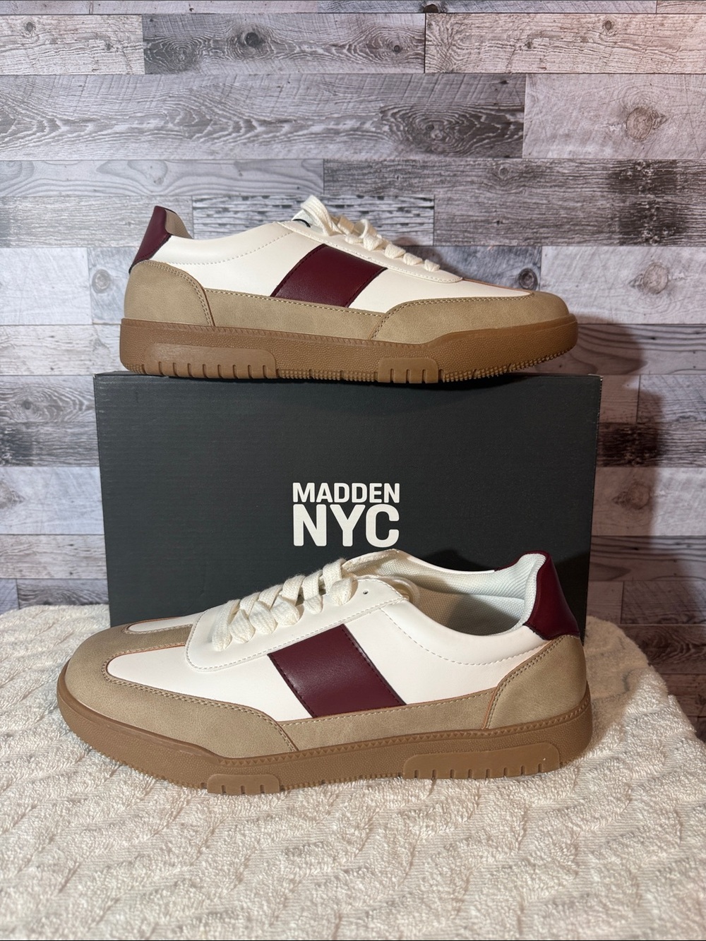 NEW! Madden NYC Men's Cream & Burgundy Low-Top Sneakers